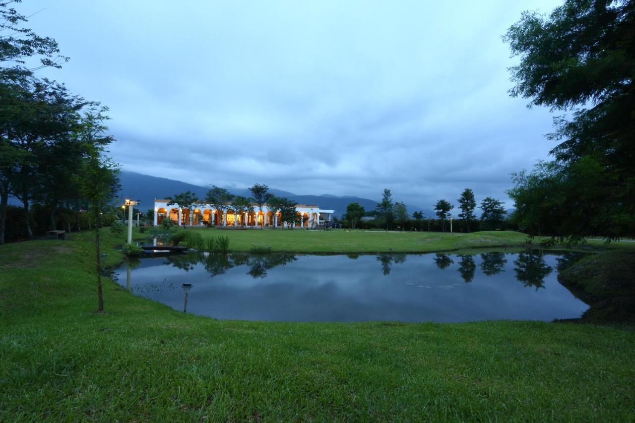 Focaccia Manor B&B Fengping Exterior photo